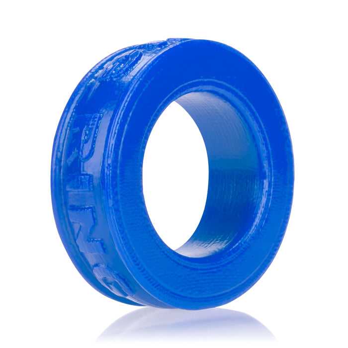 Anillo para el pene pig ring de color azul visto de tres cuarto del otro lado y mostrando la escritura RING